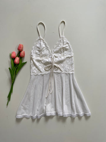 WHITE LACE LOUNGEWEAR - BUST 30 TO 32