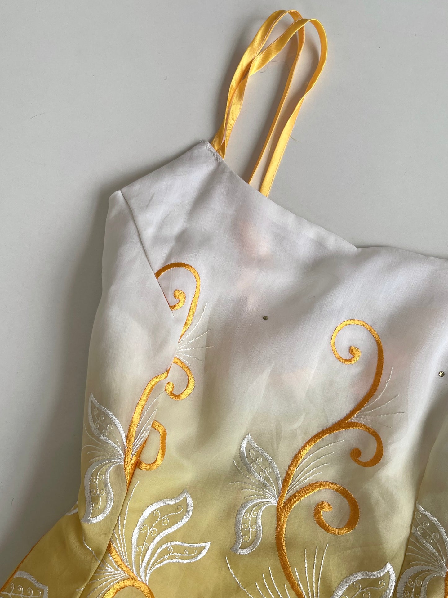 Embroidered Vintage Top-Bust 40