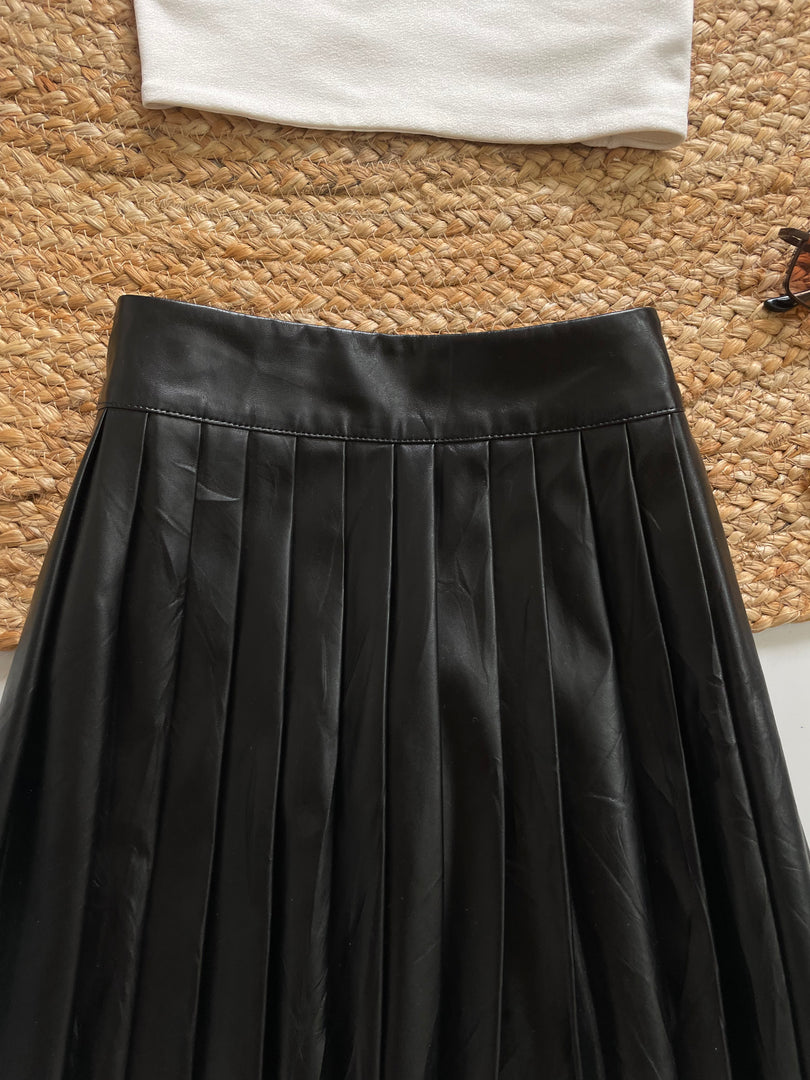 LEATHER SKIRT-WAIST 24