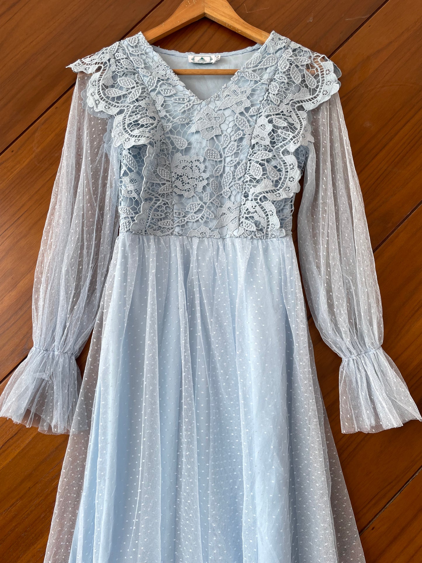 Vintage Lace Dress-Bust 28