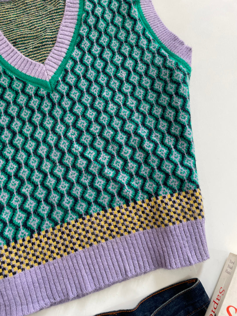 Chunky Sweater Vest-Bust 42