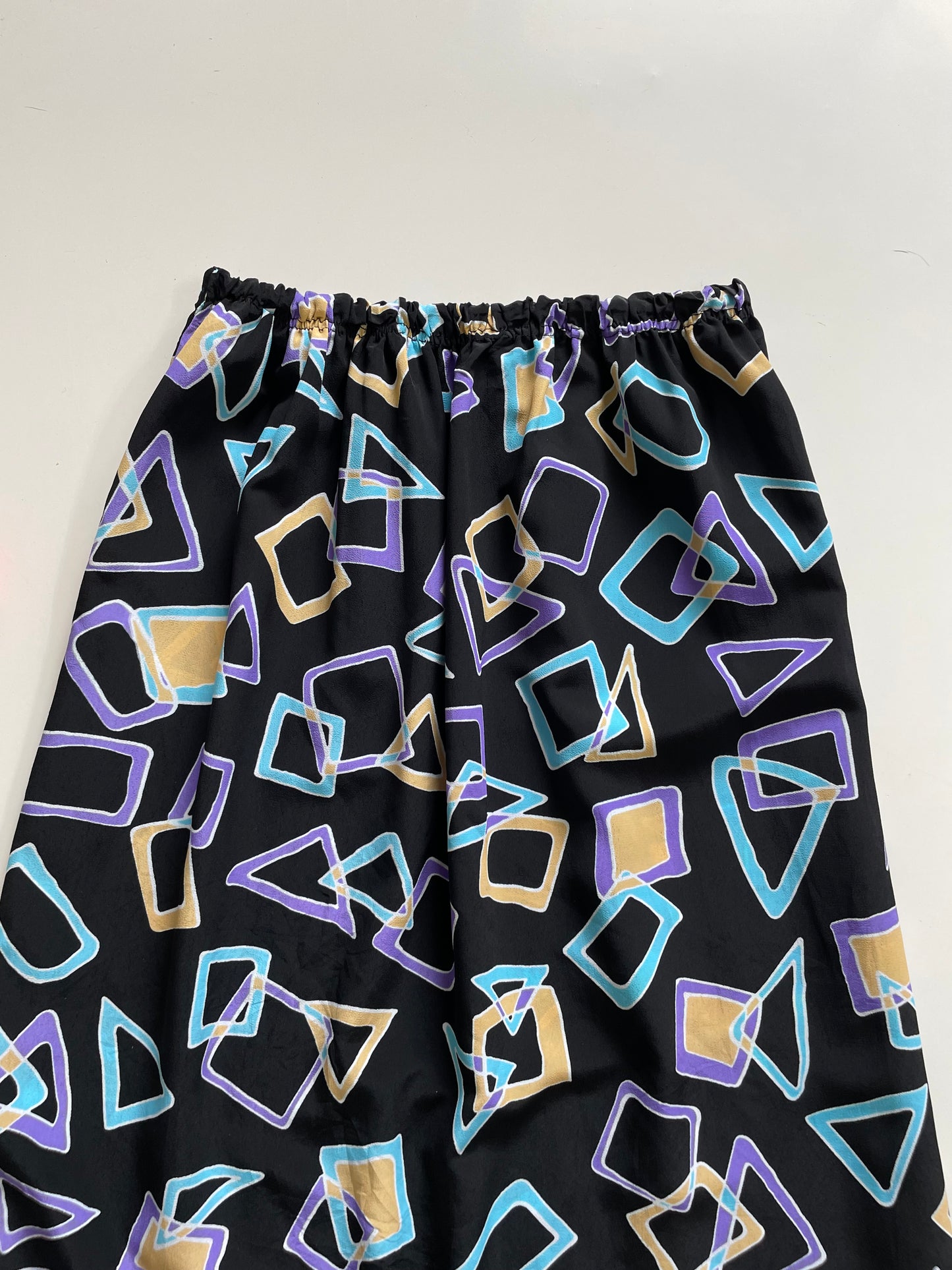 ABSTRACT TRIANGULAR SKIRT - WAIST 30 TO 36