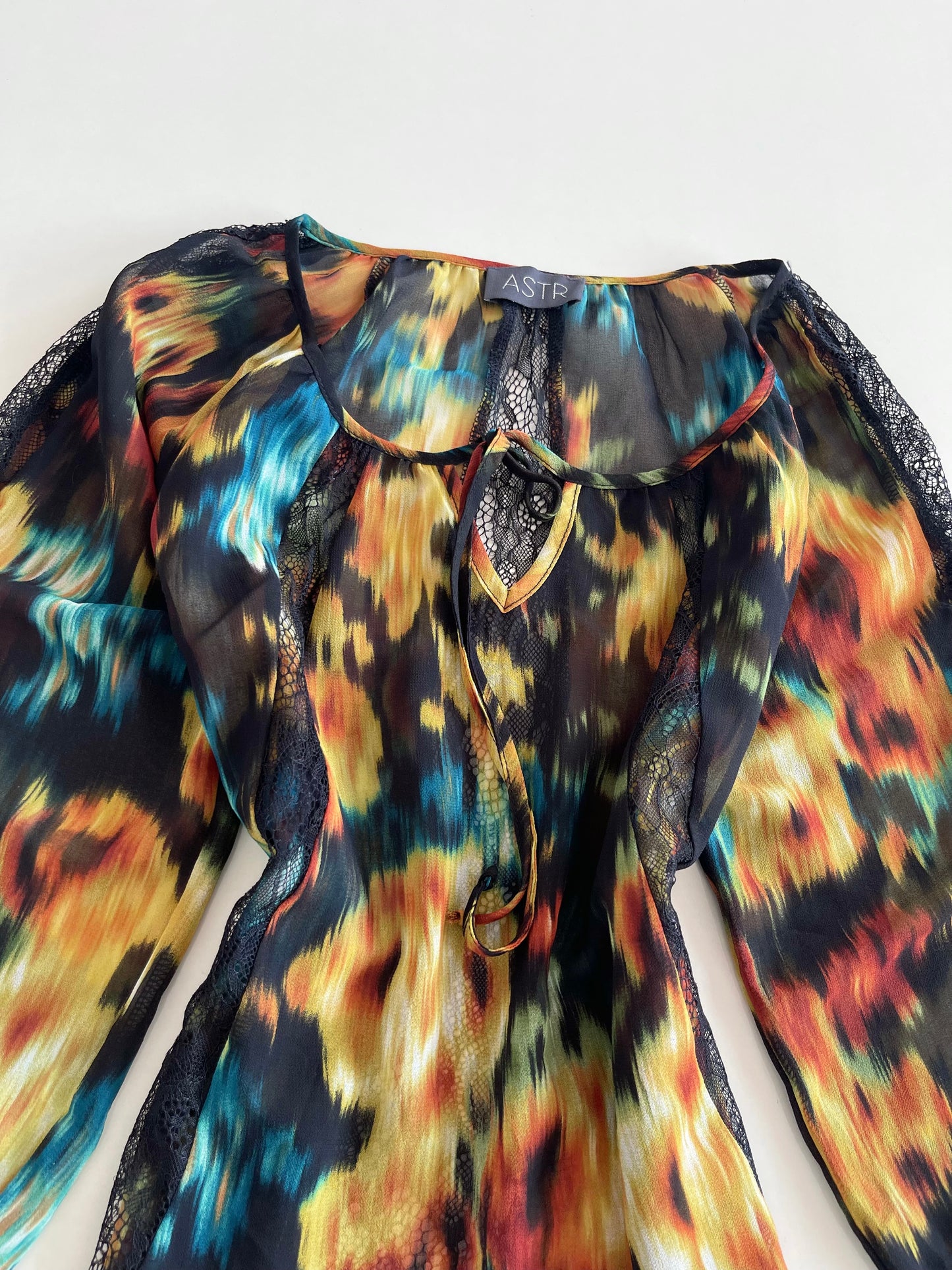 Astr Sheer Top-Bust 40