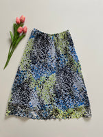 Load image into Gallery viewer, KARIN STEVENS PRINTED SKIRT - WAIST 32 TO 36
