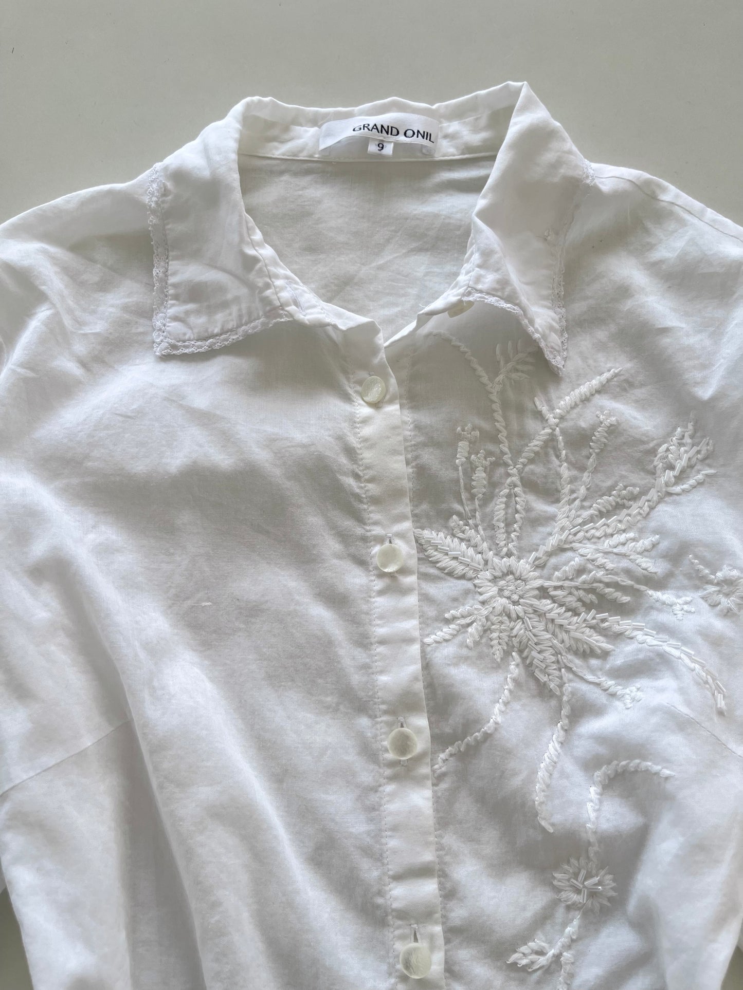 Grand Onil Embroidered Top-Bust 36