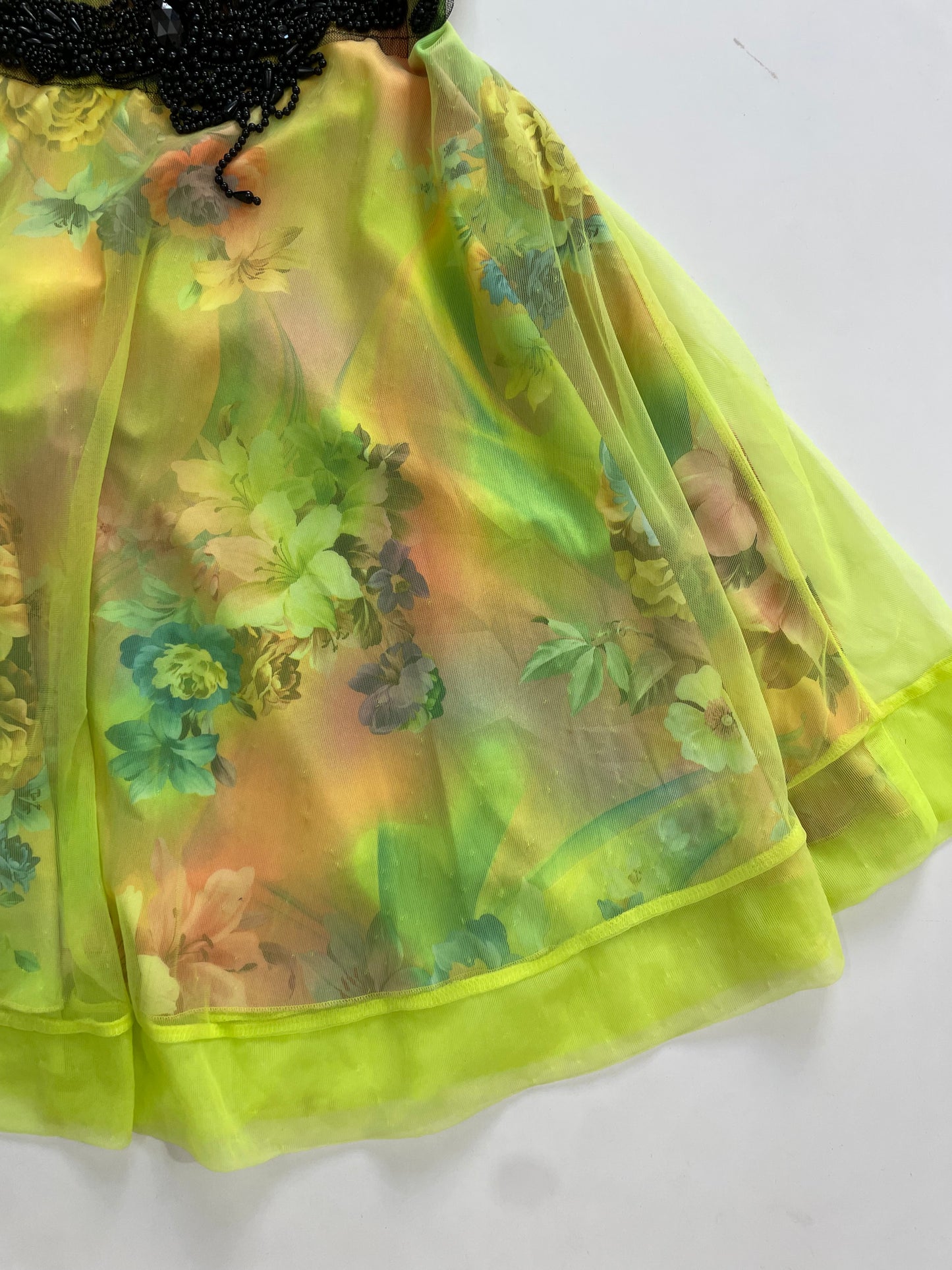 Dress-Bust 32