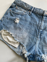 Load image into Gallery viewer, River Island Shorts-Waist 36
