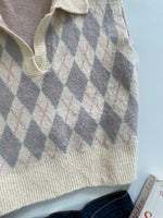Load image into Gallery viewer, Chunky Sweater Vest-Bust 40
