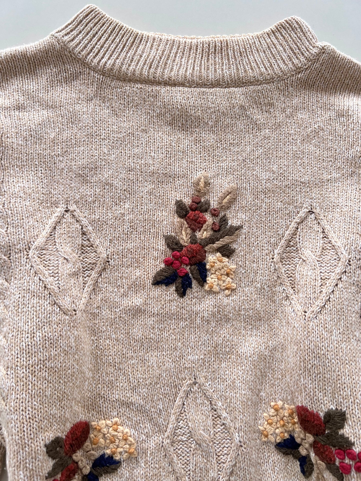 Jantzen Classics hand Embroidered Sweater-Bust 42