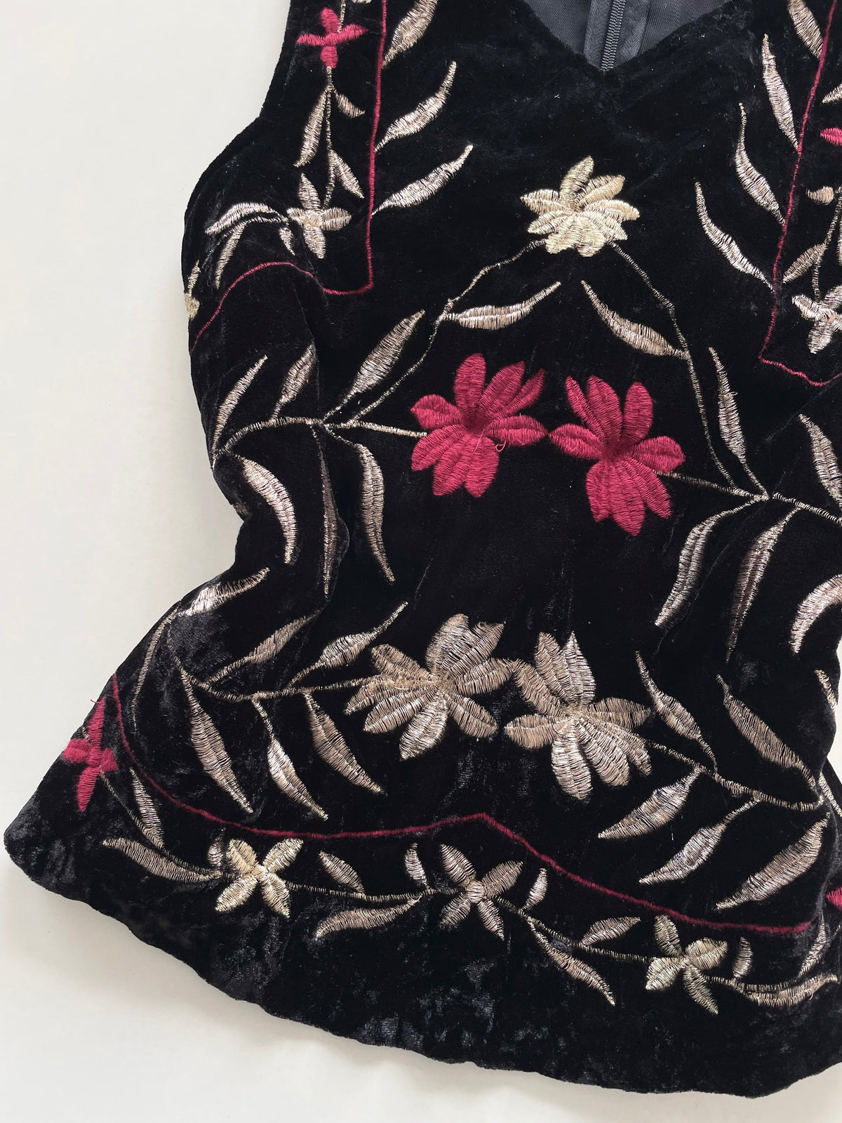 Jl.Bs Embroidered Vintage Chenille Top-Bust 32