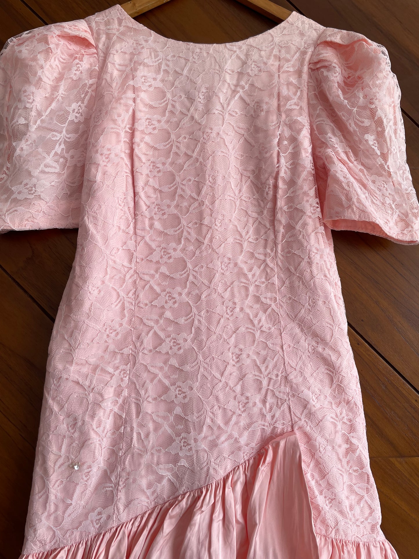 Vintage Lace Dress-Bust 36