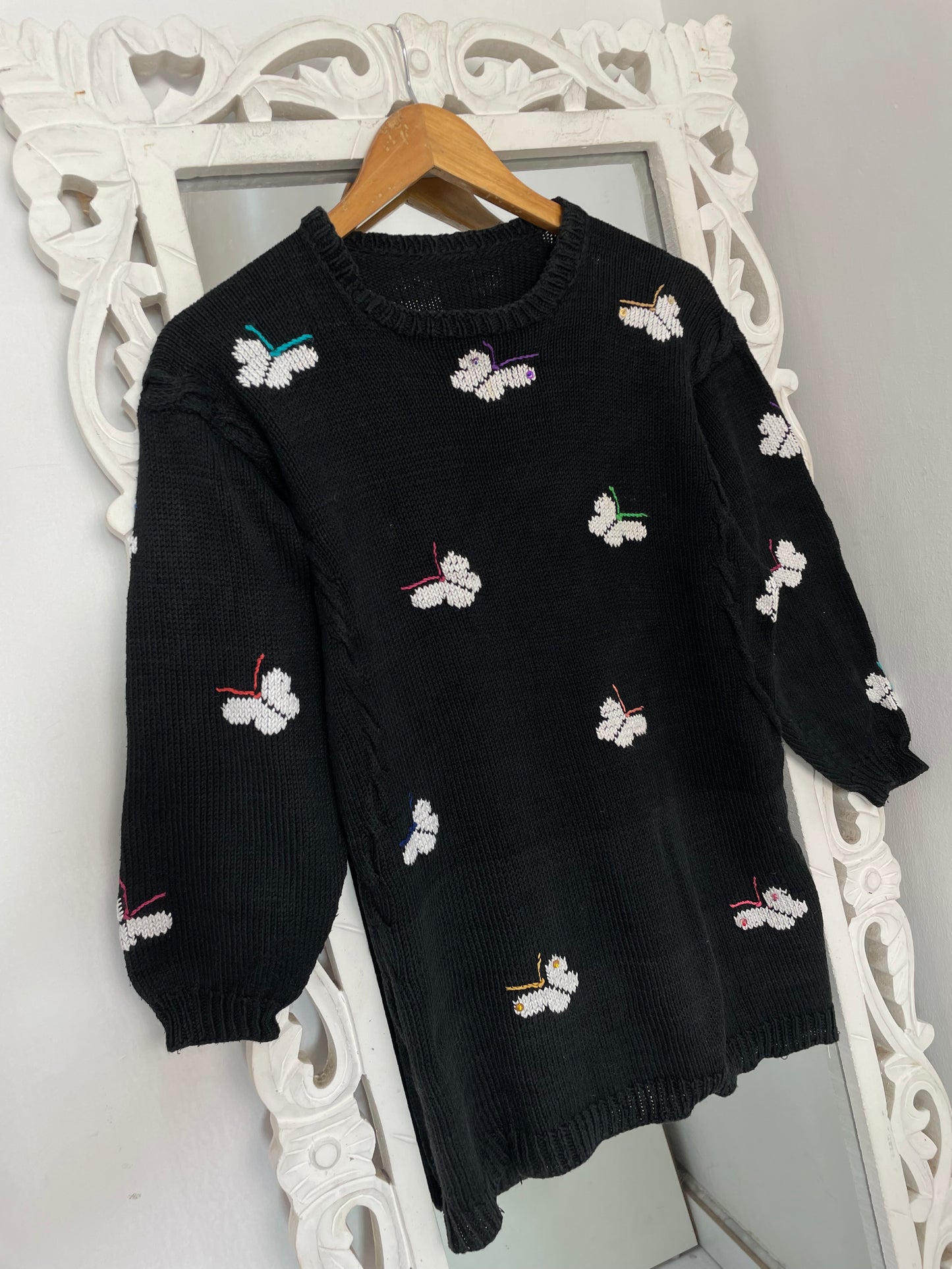 Butterfly Embroidered Vintage Sweater-Bust 38