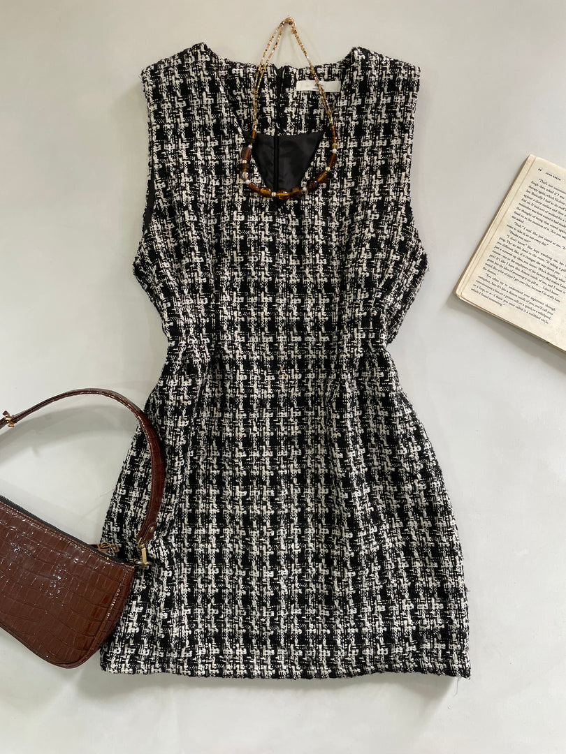 A;ann Tweed Dress-Bust 34