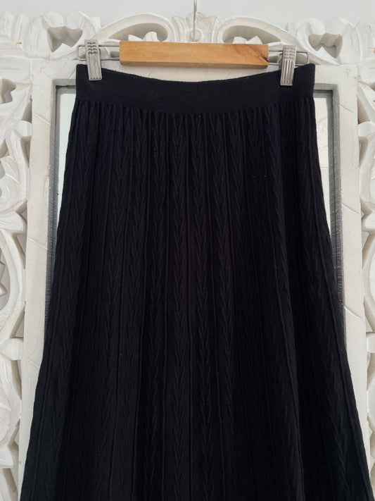 Warm Tweed Skirt-Waist 28 to 32