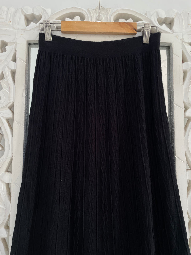 Warm Tweed Skirt-Waist 28 to 32