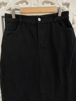 Load image into Gallery viewer, Denim Skirt-Waist 28
