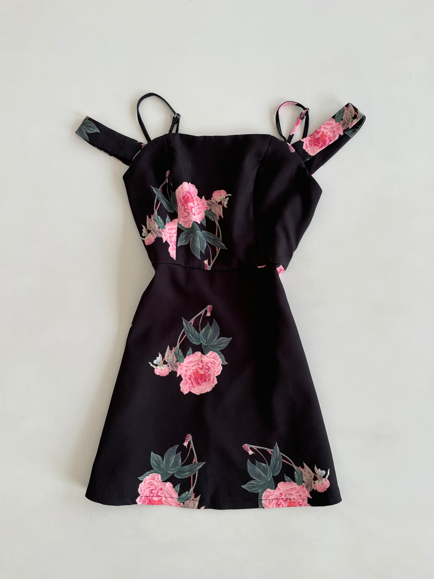 Luvalot Dress-Bust 30