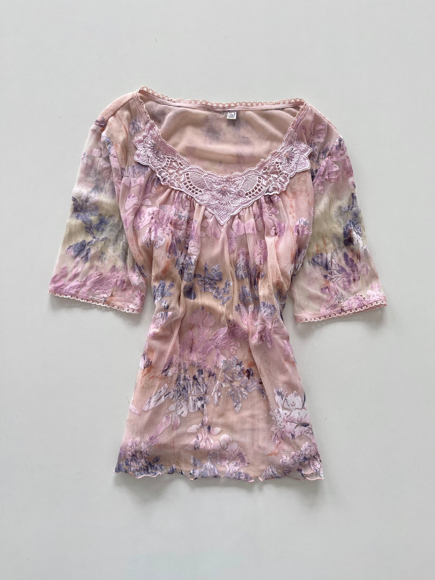 Vintage Lace Top-Bust 38 to 40