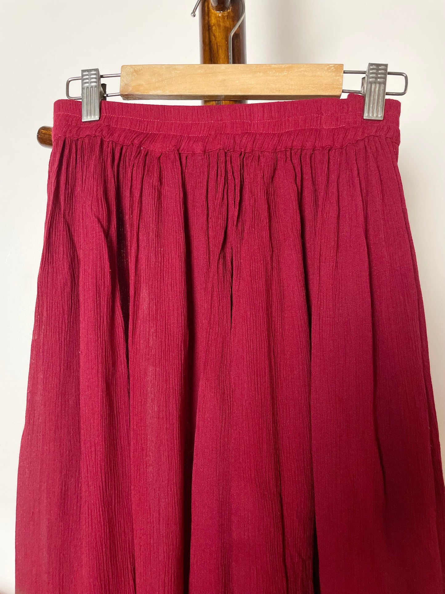 White Stag Vintage Sheer Skirt-Waist 34 to 40