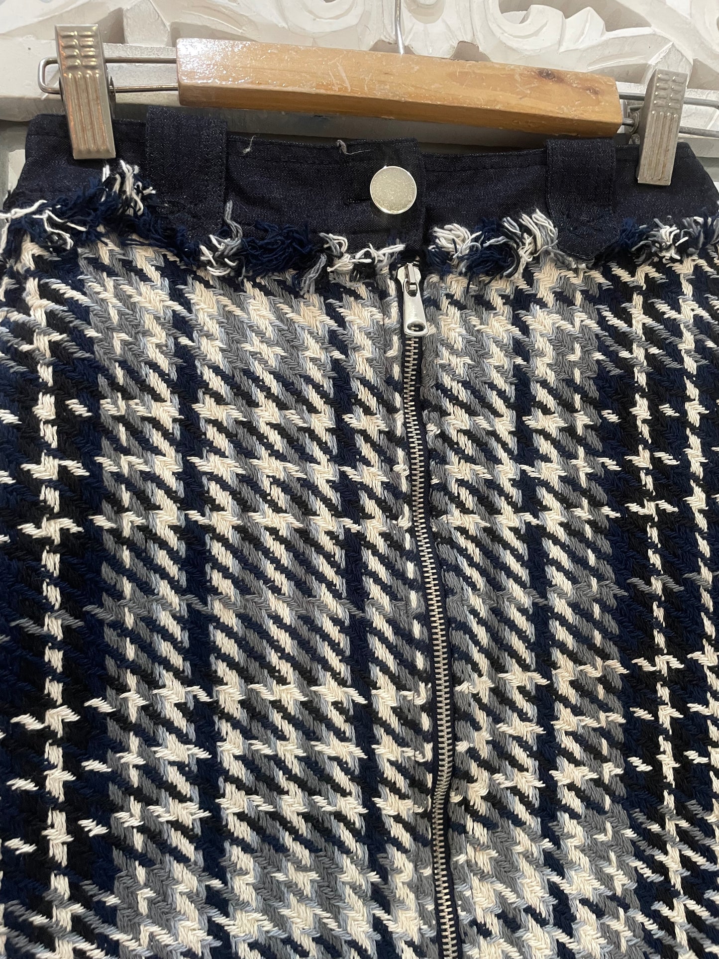 Zara Tweed Skirt-Waist 26
