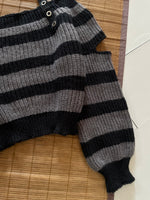 Load image into Gallery viewer, Winter Top-Bust 36