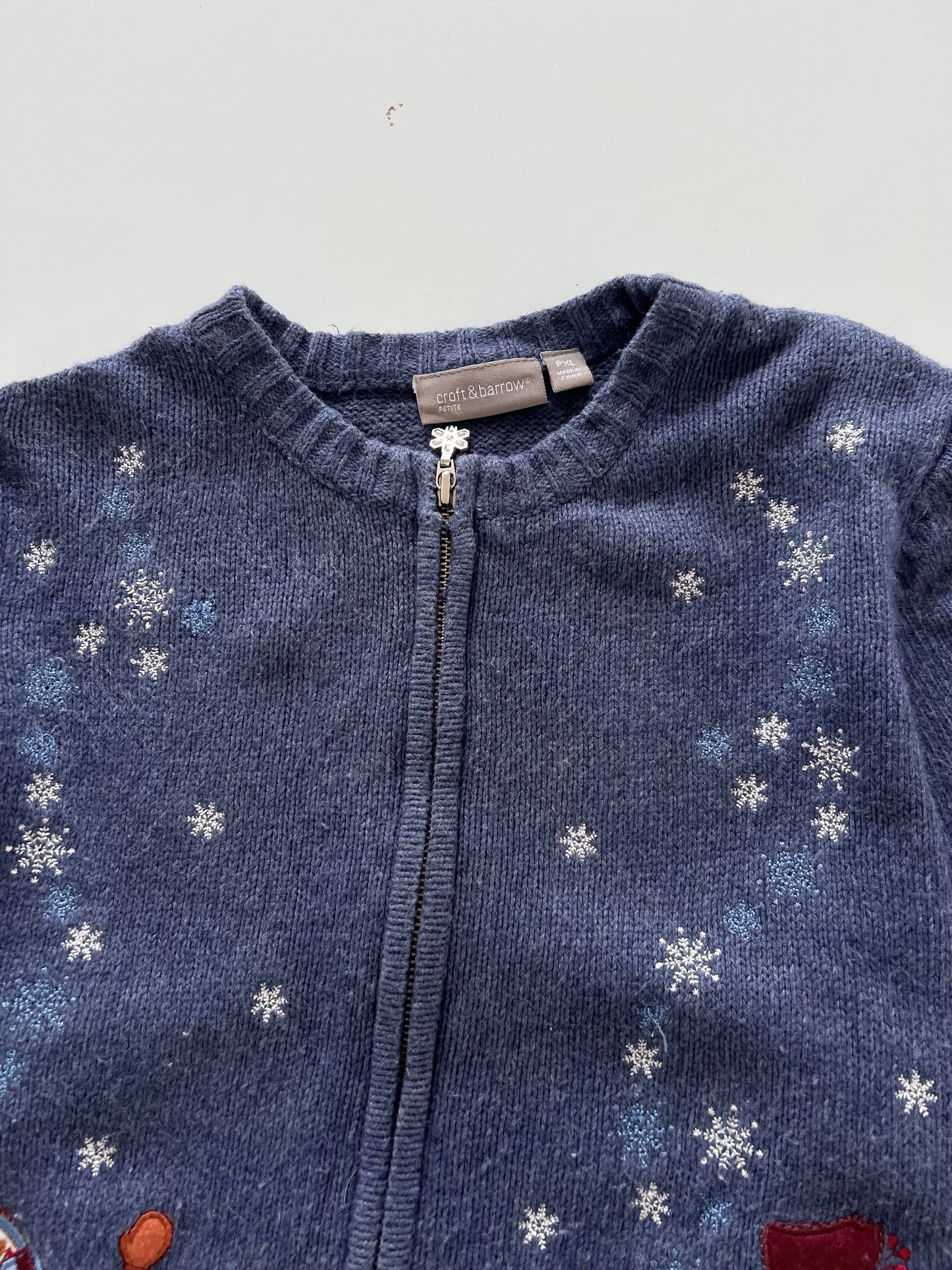 Croft&Barrow Embroidered Christmas Zipper-Bust 46
