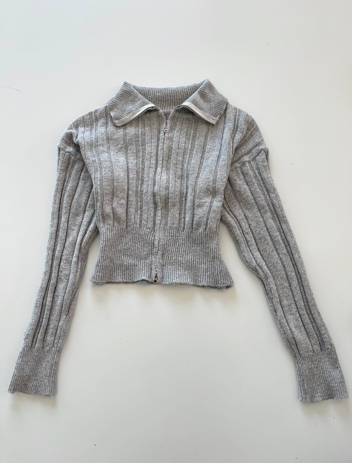 Gray Solid Zipper Sweater-Bust 44