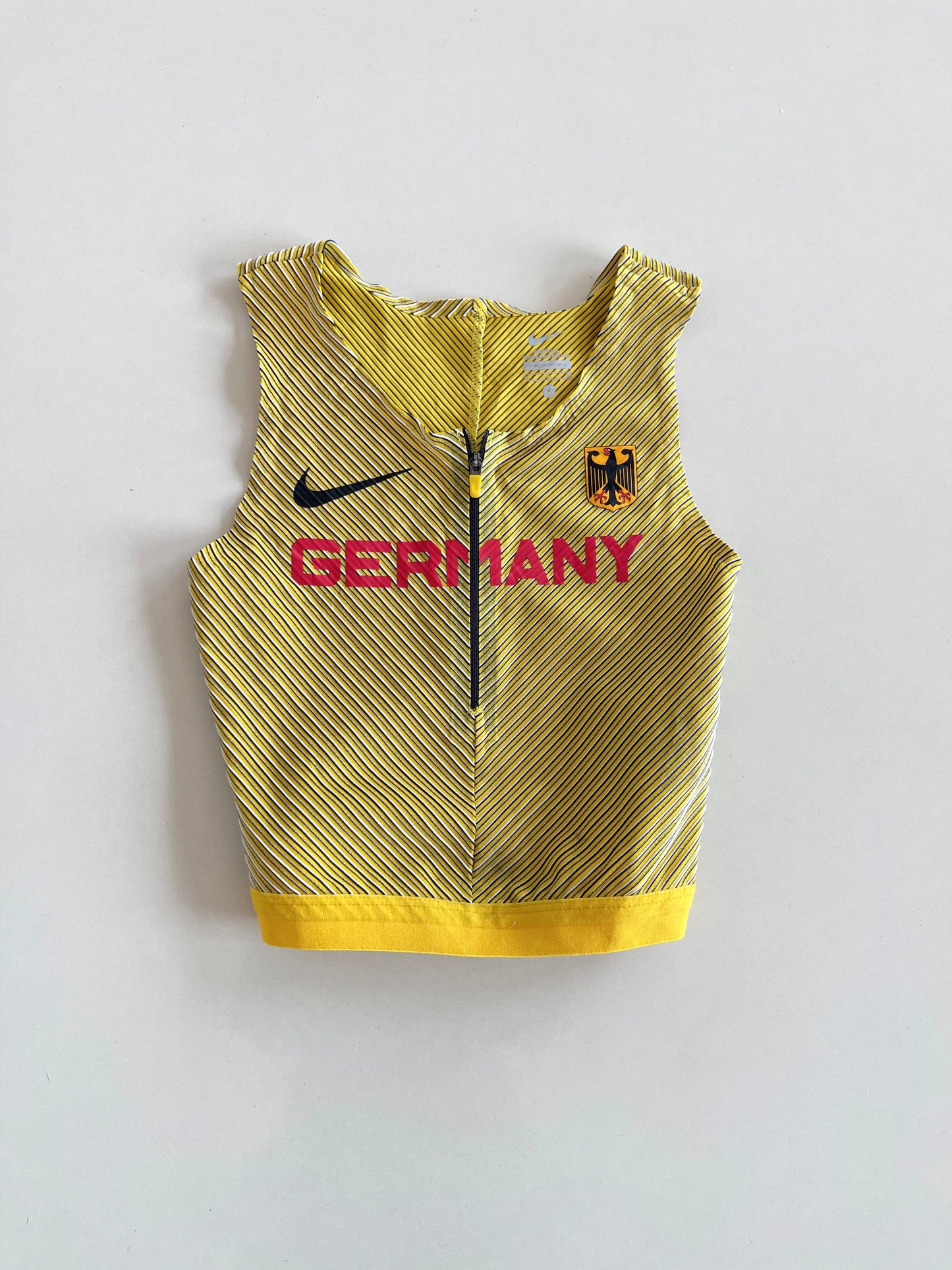 Nike Top-Bust 32 to 34