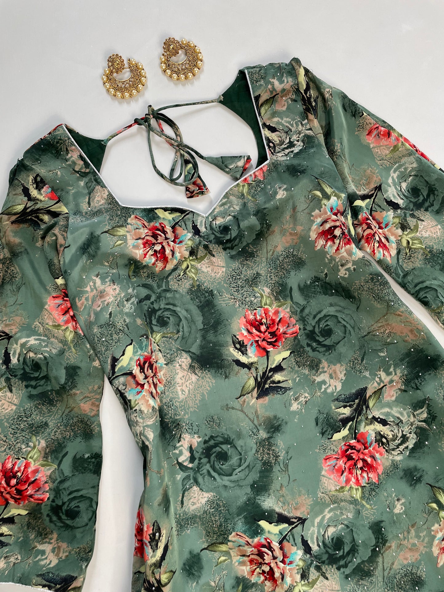Rhinestone Kurti-Bust 42