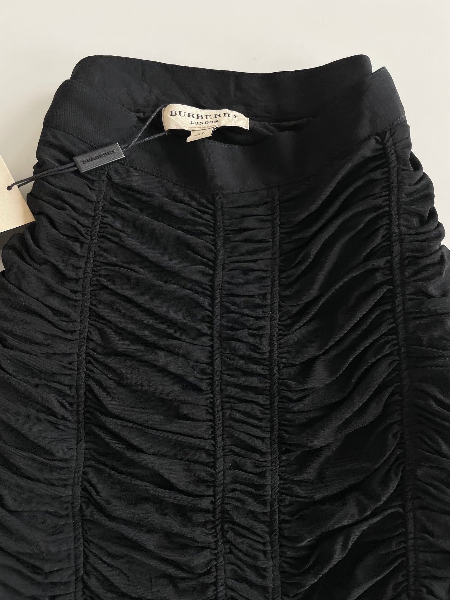 New Tagged Burberry Skirt-Bust 24
