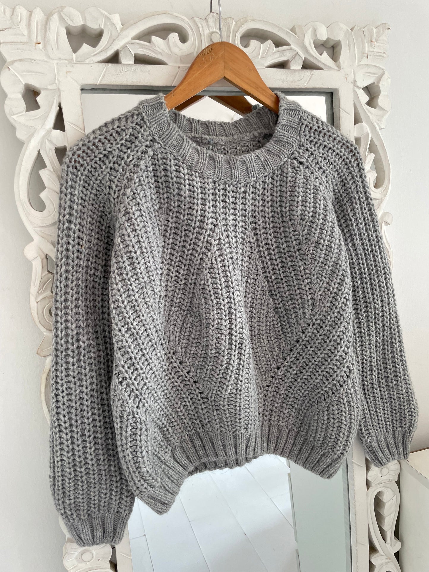 Chunky Soft Sweater-Chest 38