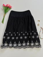 Load image into Gallery viewer, Notations Embroidered Skirt-Waist 34
