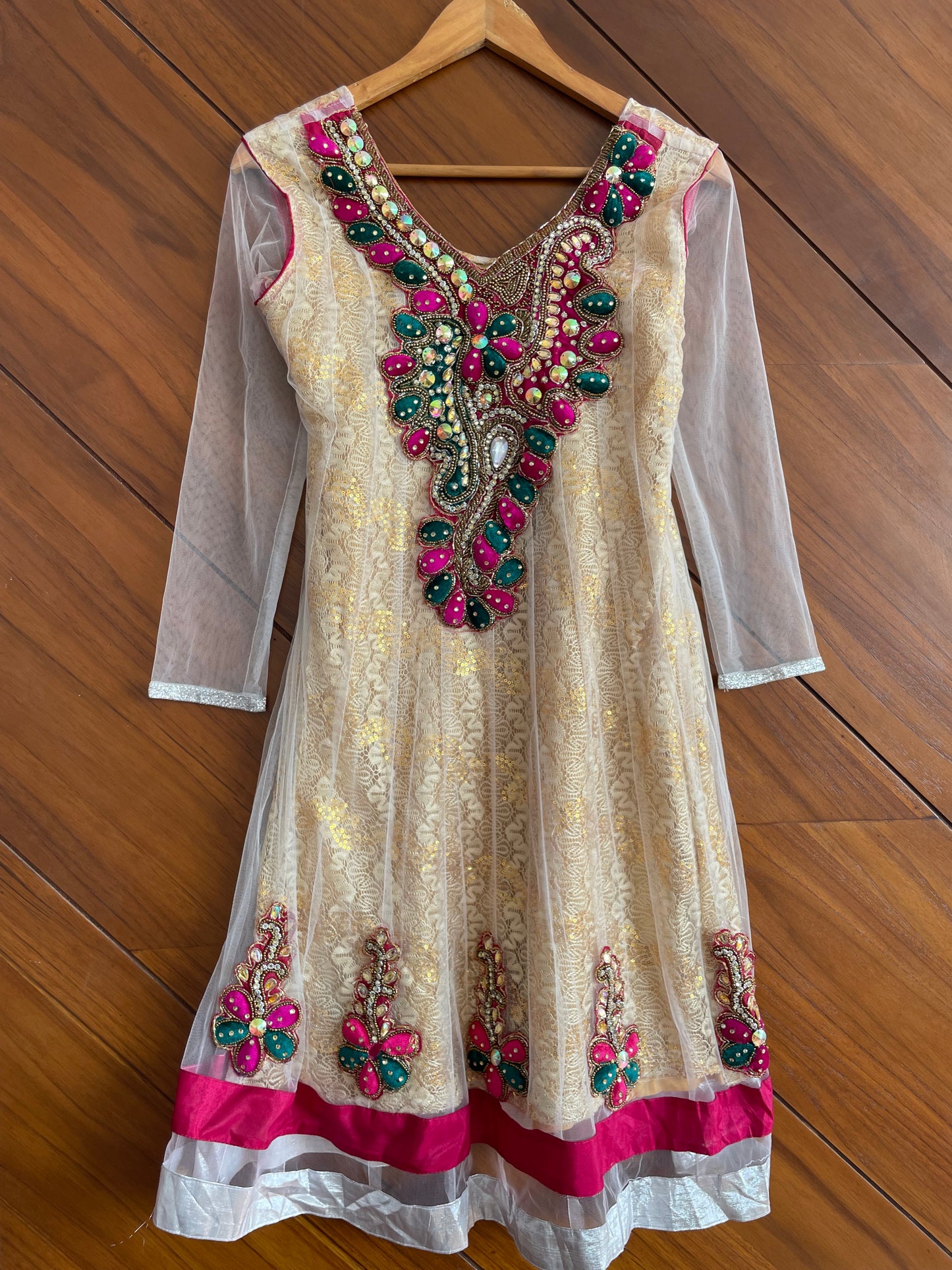 Hand Embroidered Kurta-Bust 32