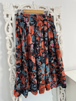 Load image into Gallery viewer, Vintage Pleated Skirt-Waist 34 to 38
