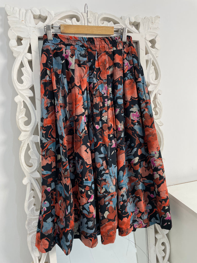 Vintage Pleated Skirt-Waist 34 to 38