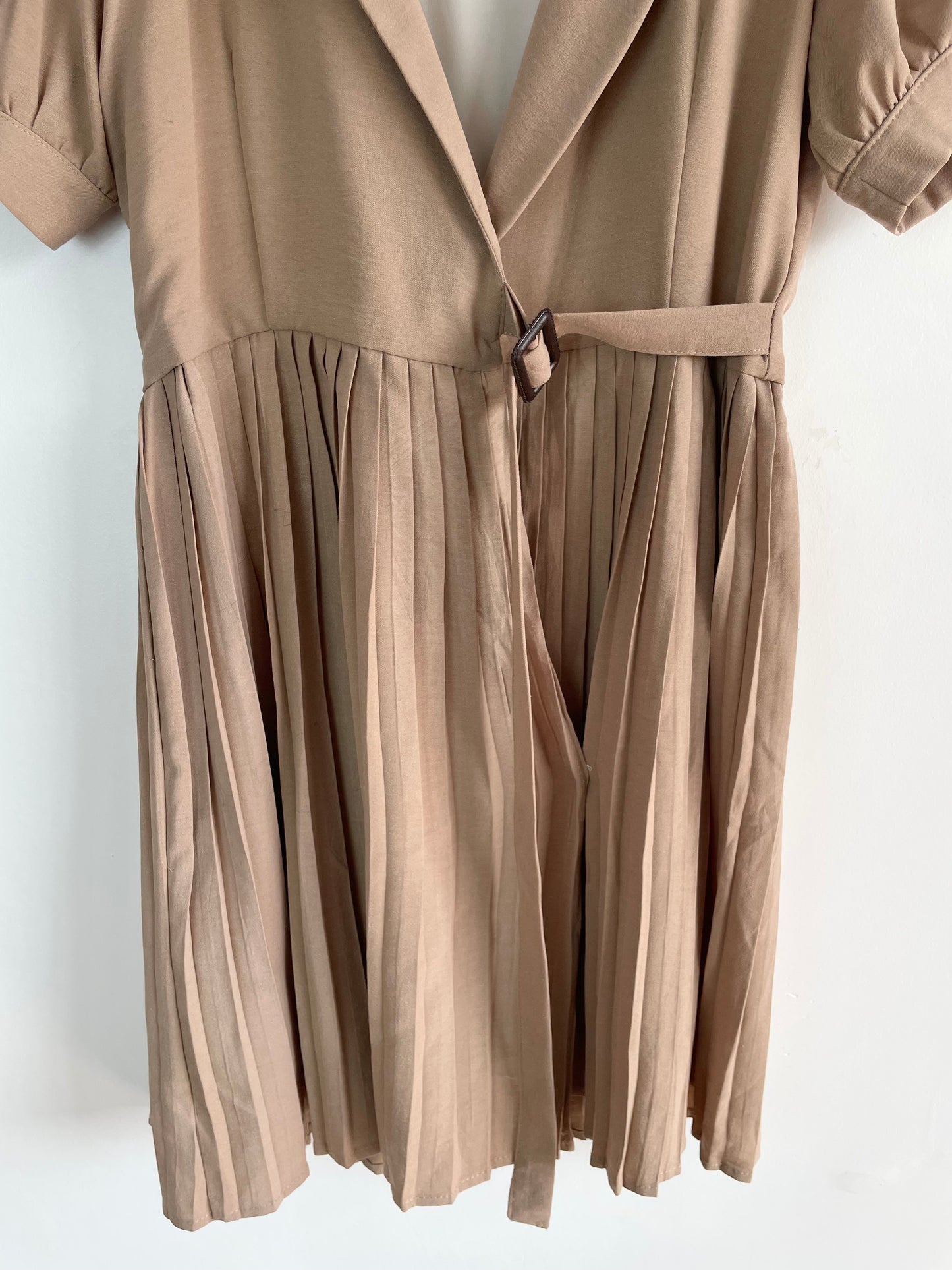 Dress-Bust 32