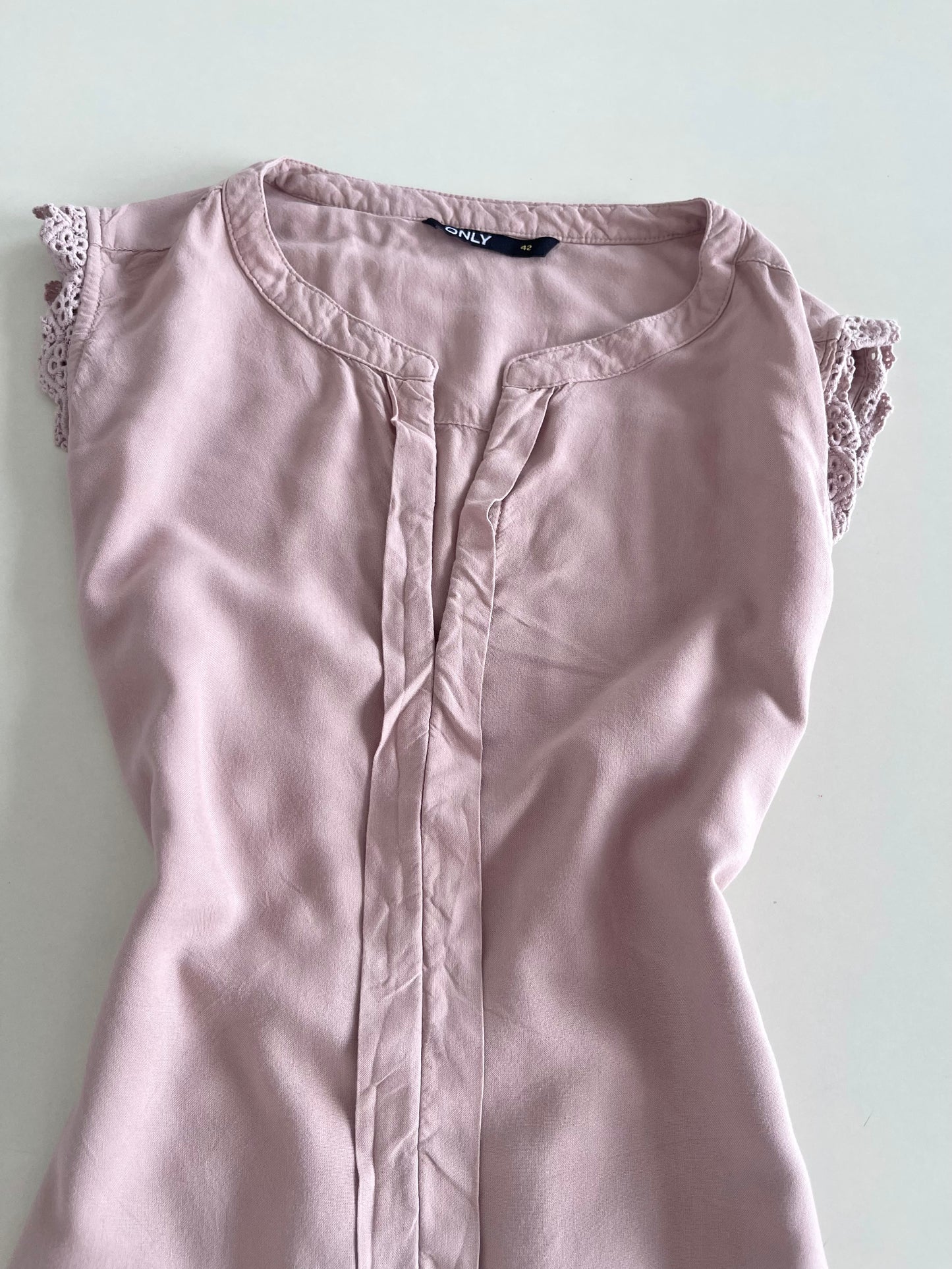 Only Top-Bust 42