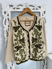 Embroidered Vintage Sweater-Bust 44
