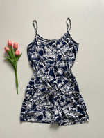 Load image into Gallery viewer, H&amp;M PRINTED ROMPER - BUST 34 TO 38
