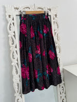 Load image into Gallery viewer, Long Skirt-Waist 28 to 34
