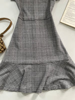 Load image into Gallery viewer, Gap Winter Dress-Bust 32 to 34