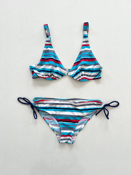Bikini Set Bust-36 to 38 Waist-38 to 40