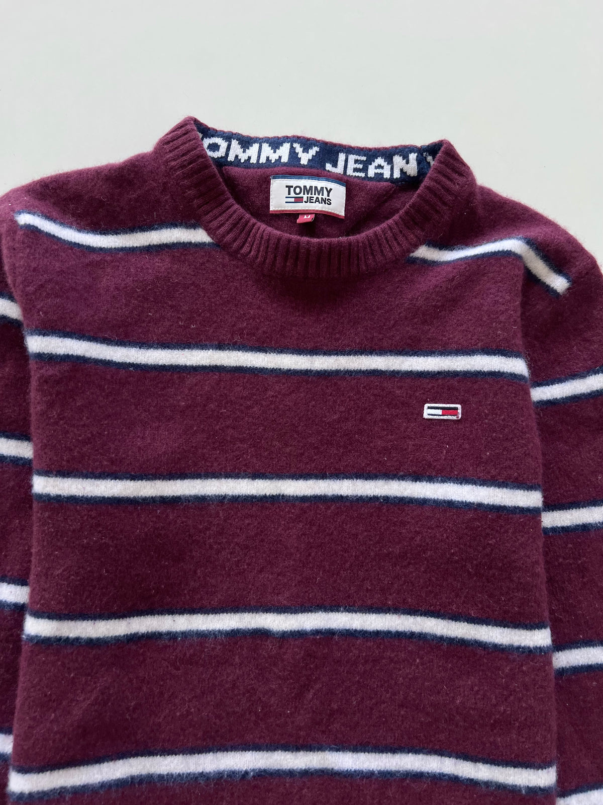 Tommy Hilfiger 100% Wool Vintage Sweater-Bust 34