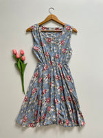 Load image into Gallery viewer, BLUE FLORAL COTTON DRESS - BUST 32 to 34
