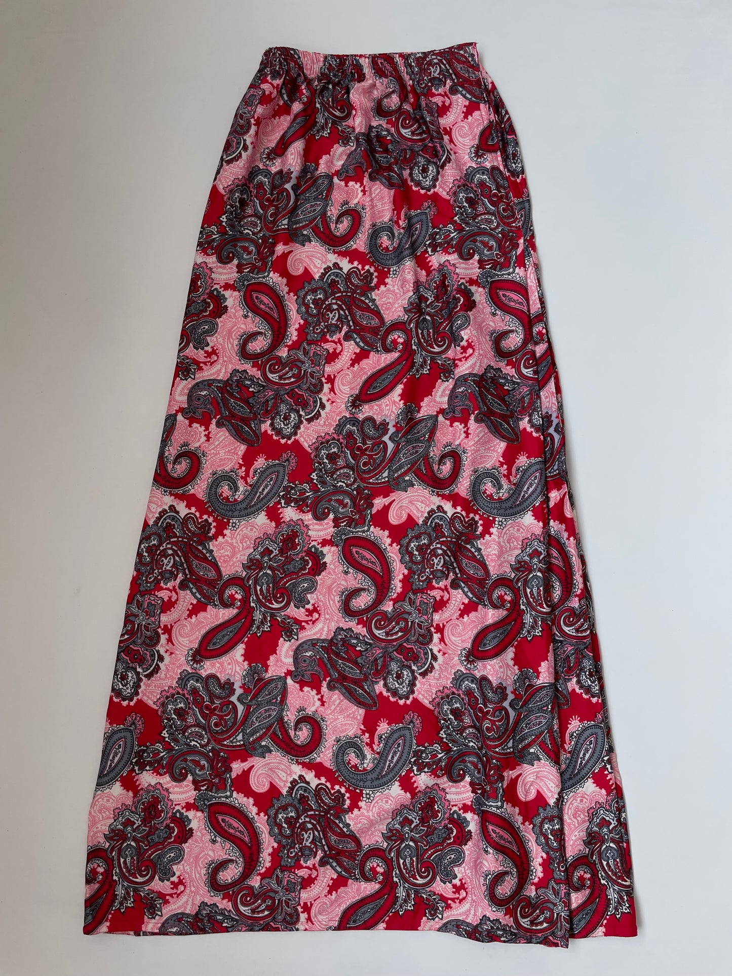 Vintage Long Skirt-Waist 26 to 32