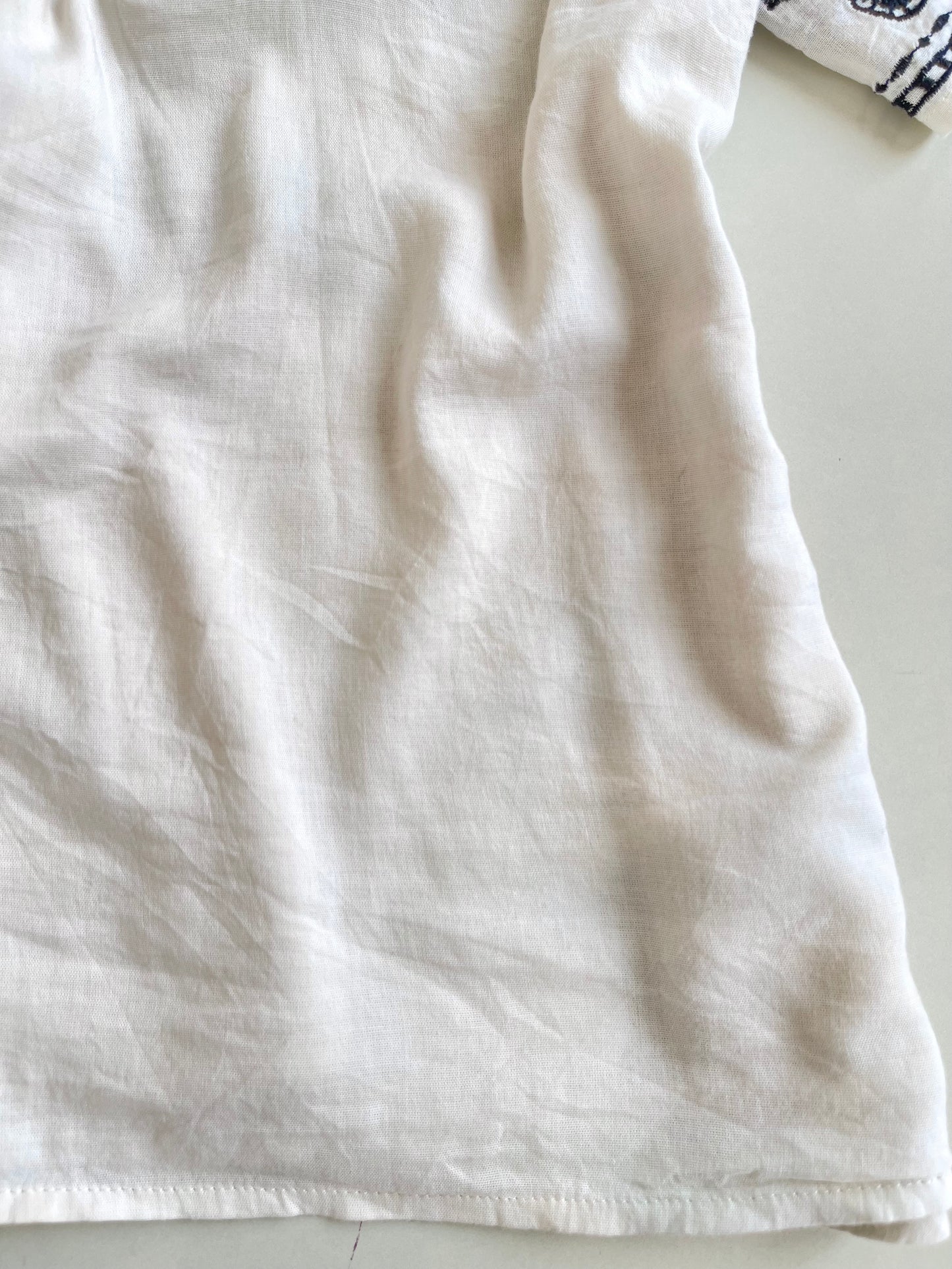 Old Navy Embroidered Top-Bust 46