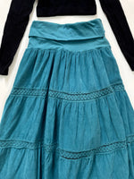 Load image into Gallery viewer, Vintage Corduroy Skirt-Waist 28 to 32
