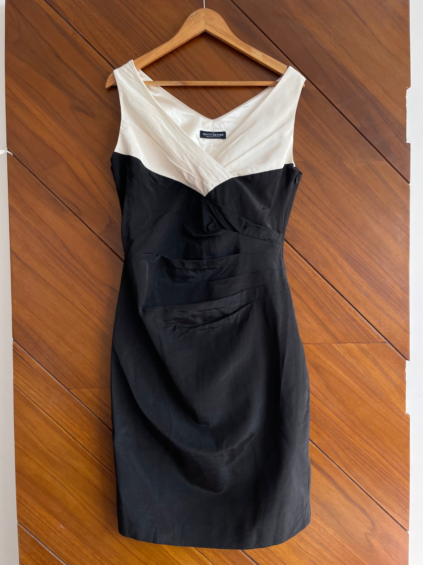 Sixth Sense Dress-Bust 38