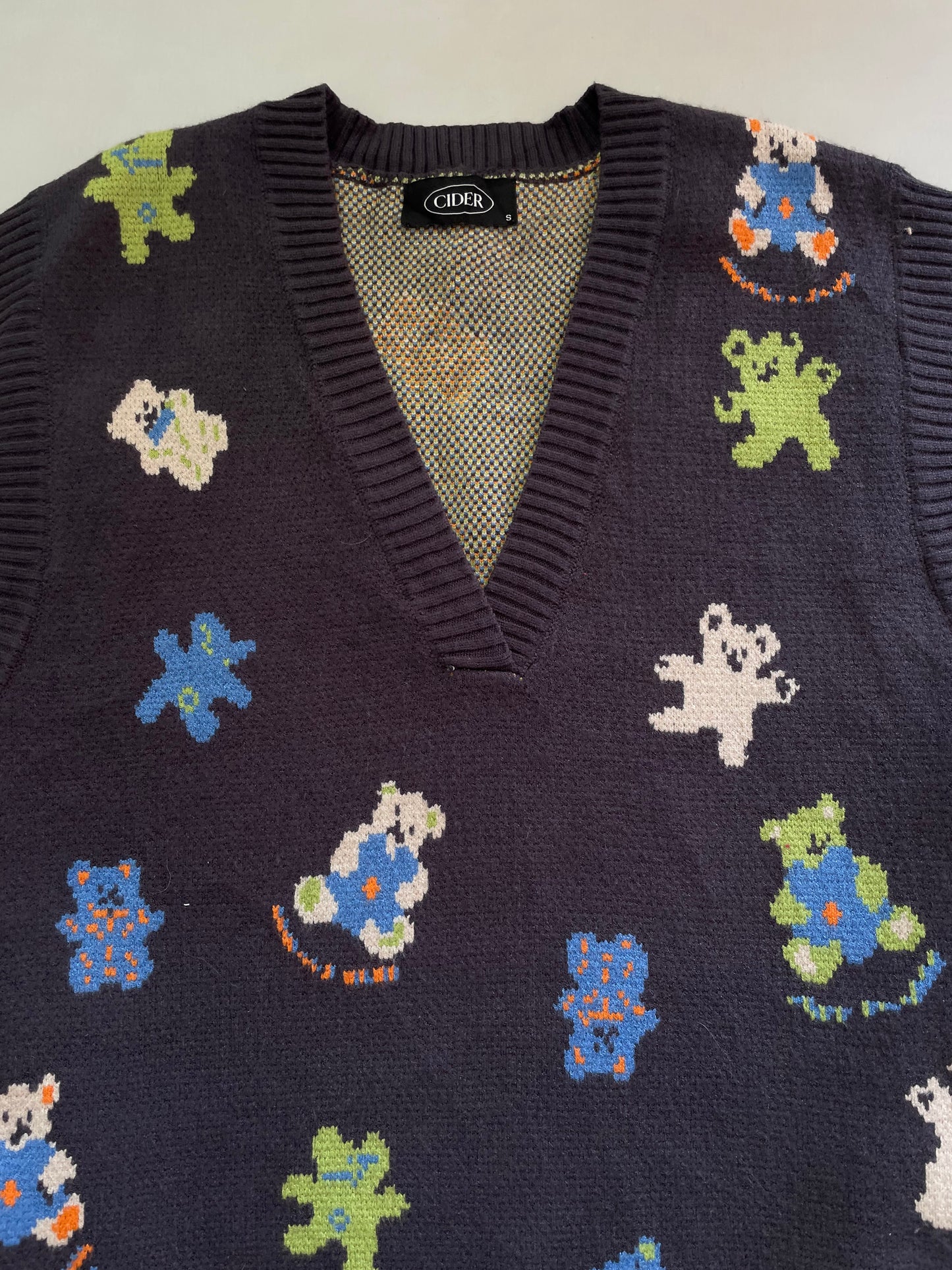 Cider Chunky Sweater Vest-Bust 42