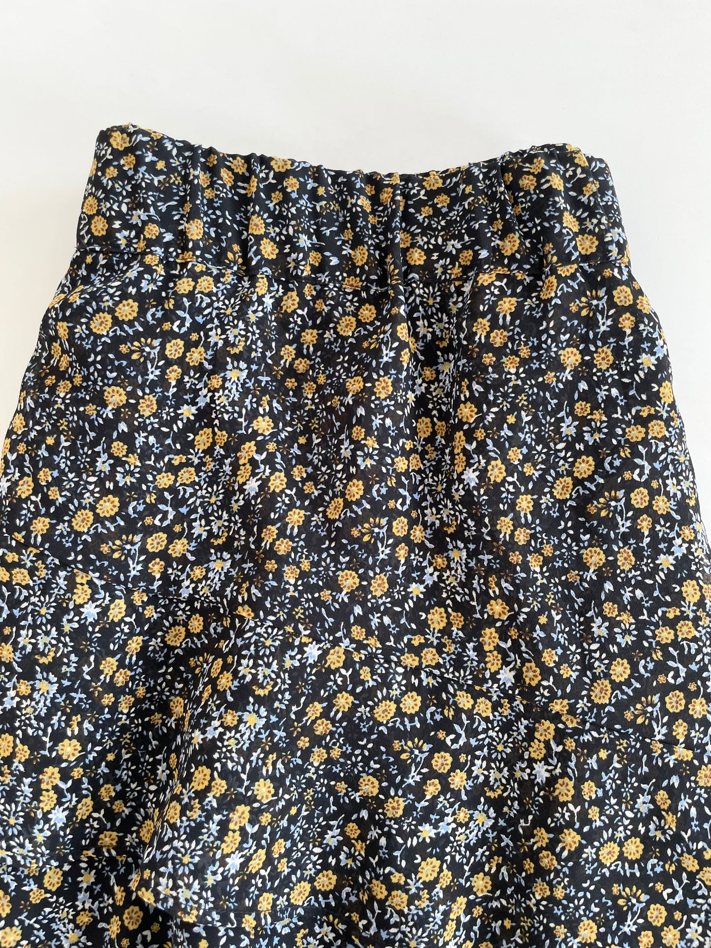 Ruffle Skirt-Waist 28 to 30